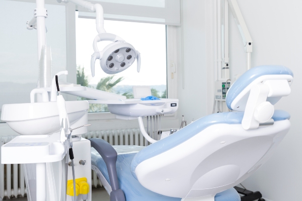 How Does A General Dentistry Treat Tooth Abscesses?